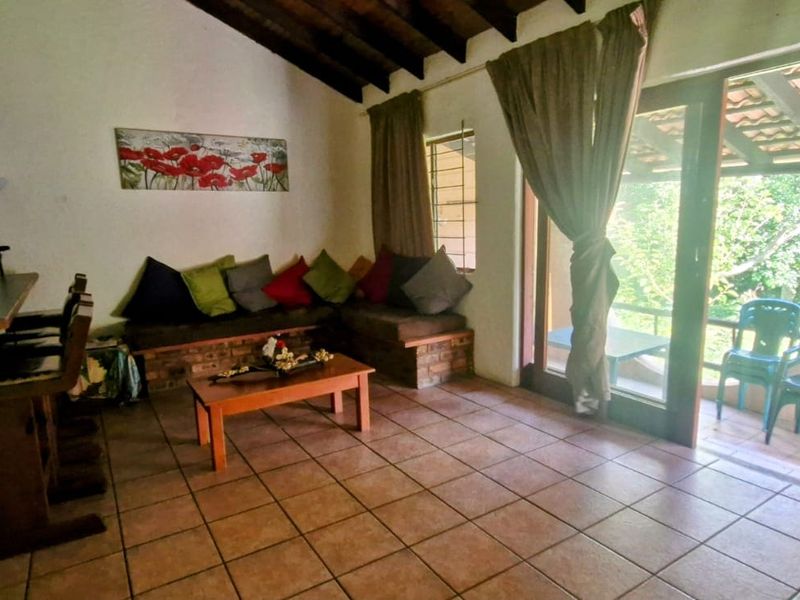 Apartment Pending Sale In Port Edward - Photo 10