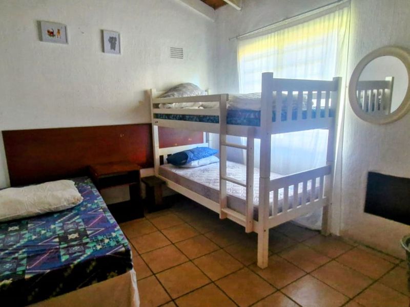 Apartment Pending Sale In Port Edward - Photo 8