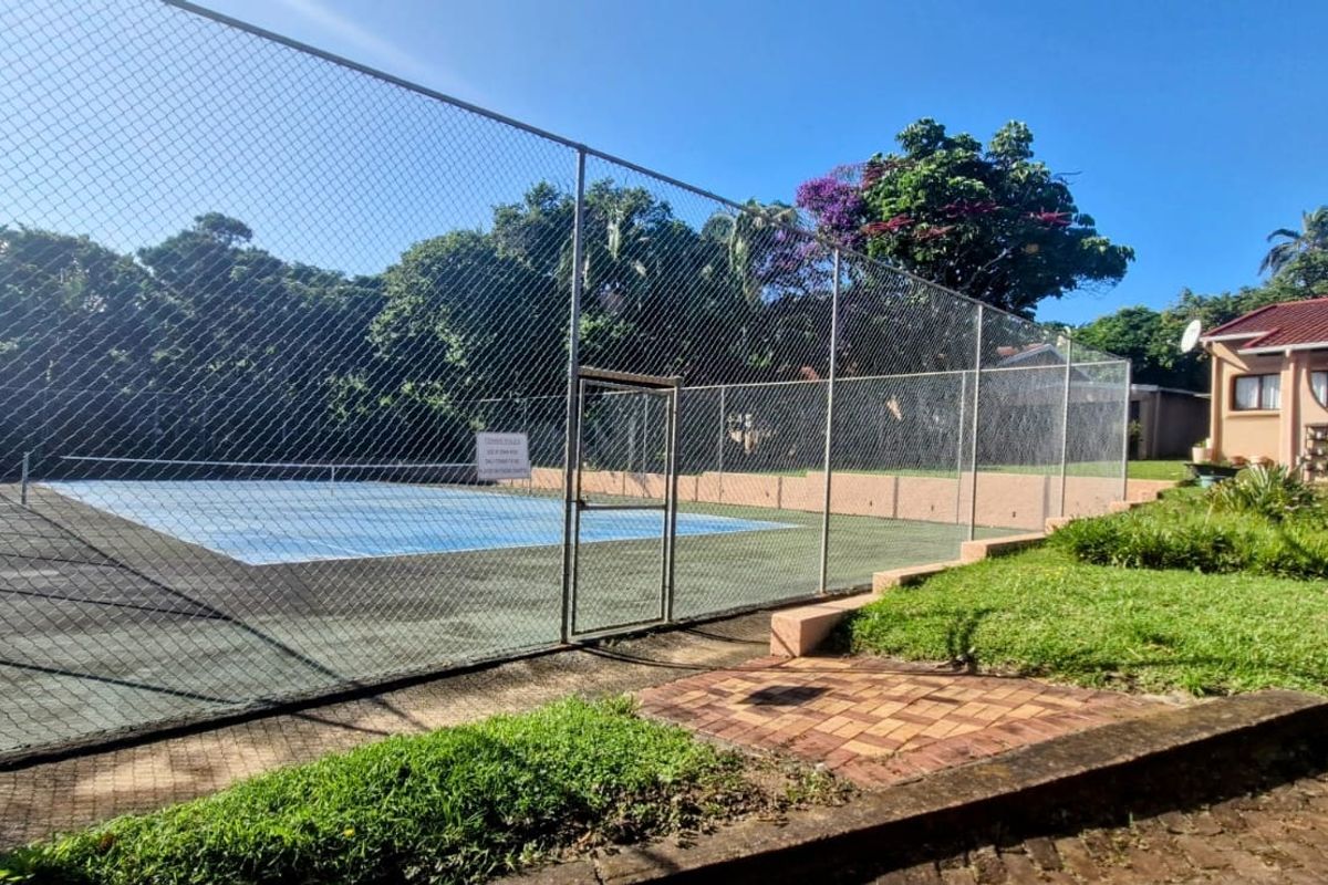 Apartment Pending Sale In Port Edward - Photo 4