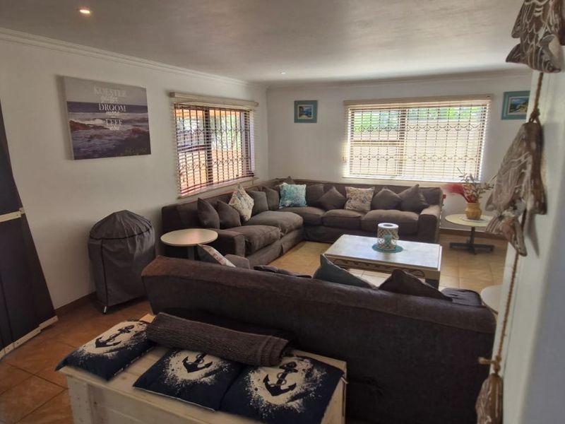 House For Sale In Port Edward - Photo 8