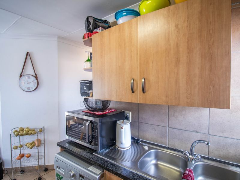 Townhouse For Sale In Centurion - Photo 3