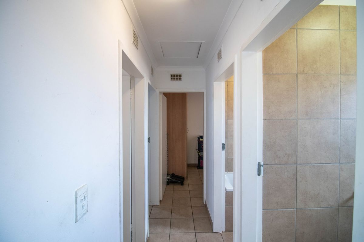 Townhouse For Sale In Centurion - Photo 4