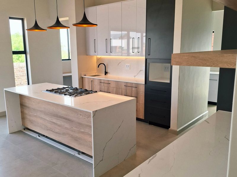 House For Sale In Potchefstroom - Photo 7