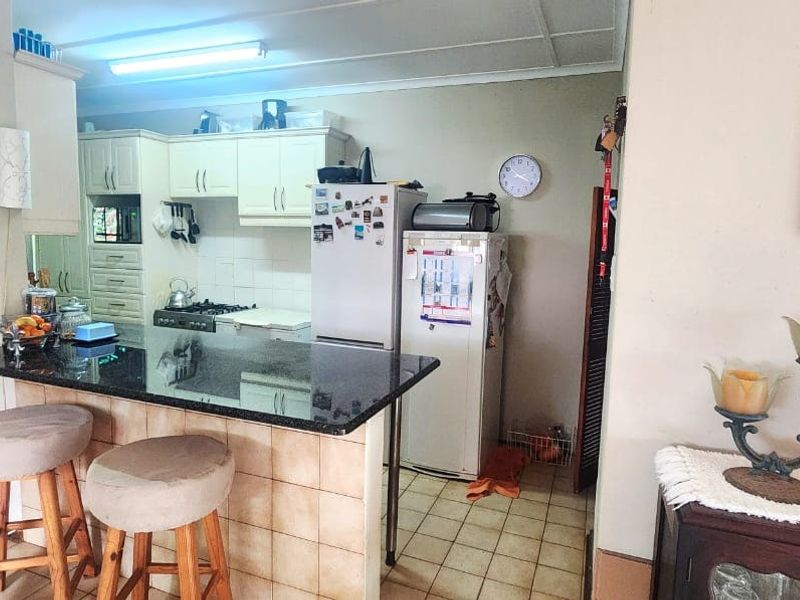 House For Sale In Port Edward - Photo 9