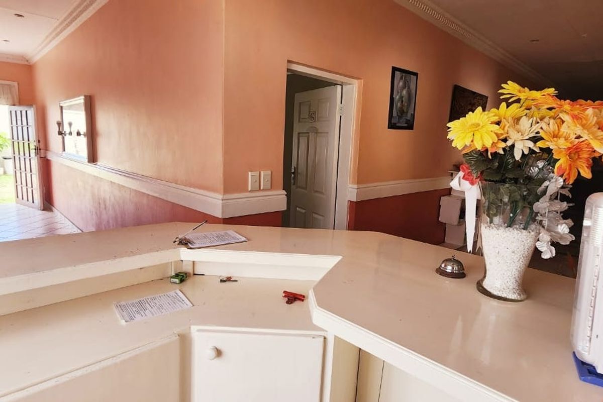 Commercial For Sale In Margate - Photo 4