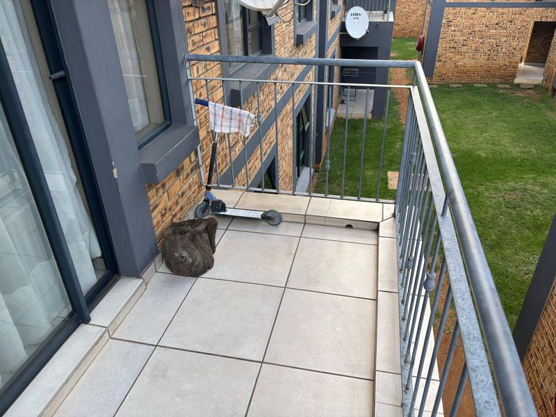 Apartment For Sale In Germiston - Photo 8