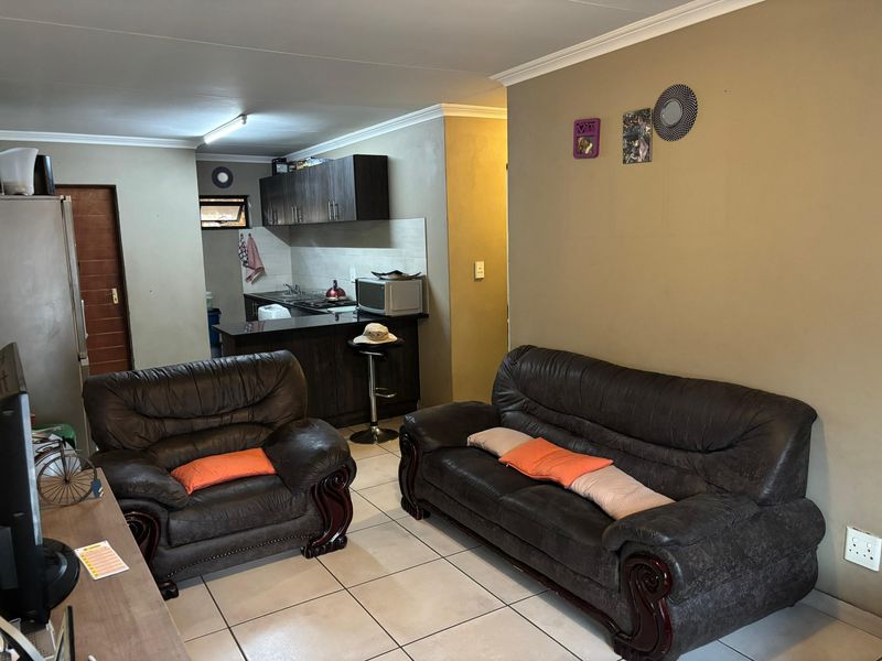 Apartment For Sale In Germiston - Photo 7