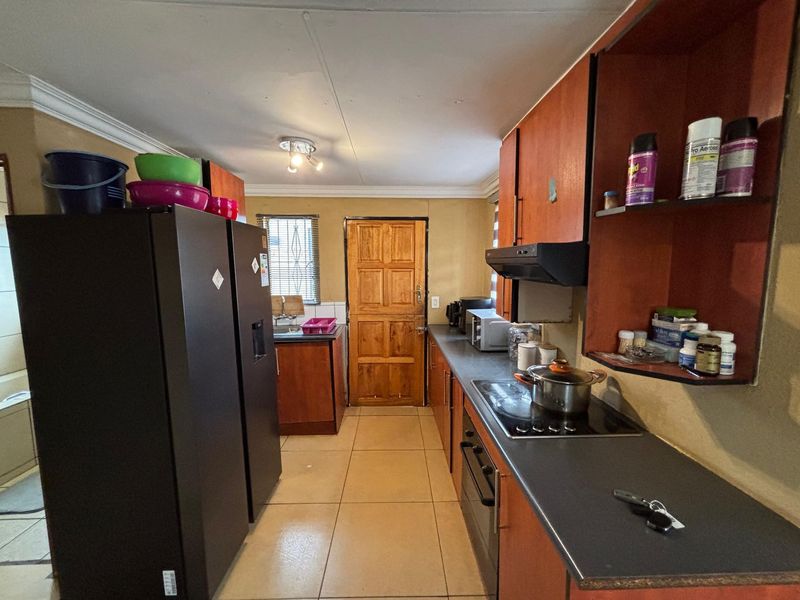 House For Sale In Boksburg - Photo 10