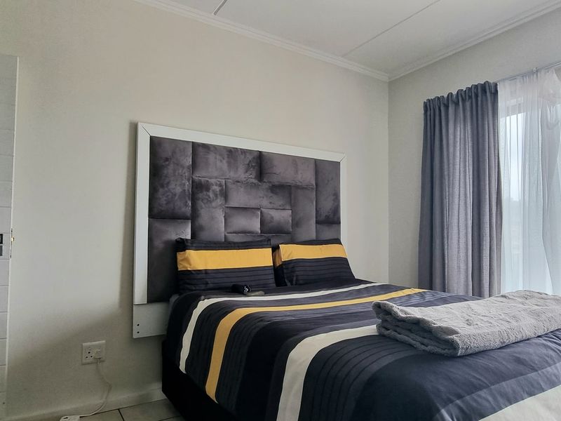 Apartment For Sale In Johannesburg - Photo 10