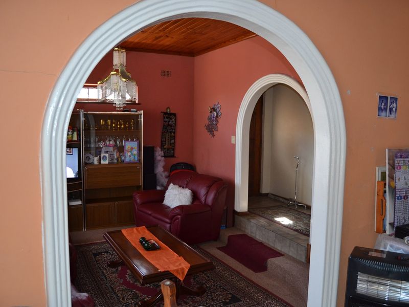 House For Sale In Mitchells Plain - Photo 5