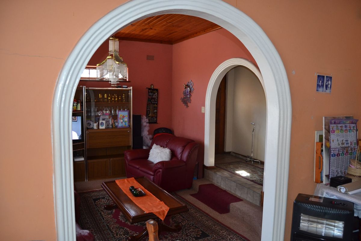 House For Sale In Mitchells Plain - Photo 5