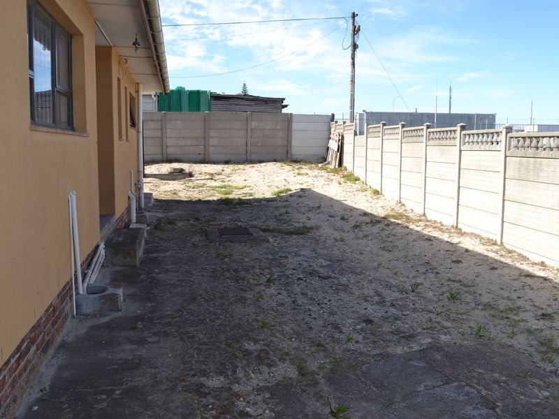 House For Sale In Mitchells Plain - Photo 3