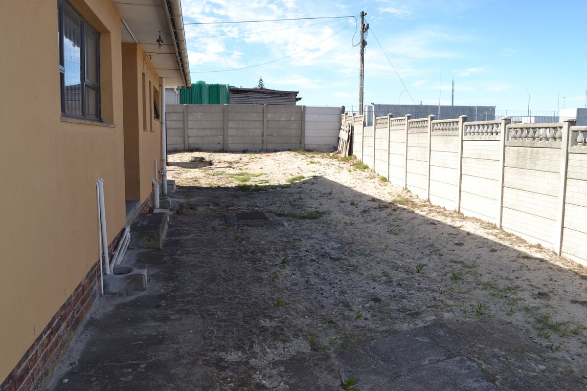 House For Sale In Mitchells Plain - Photo 3
