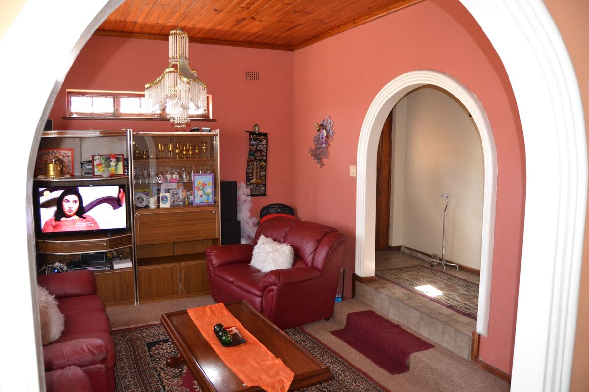 House For Sale In Mitchells Plain - Photo 4