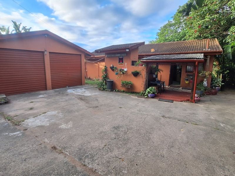 House For Sale In Margate - Photo 2