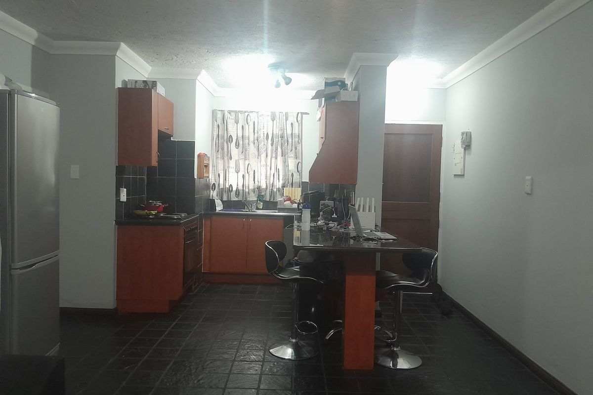 Apartment For Sale In Midrand - Photo 4