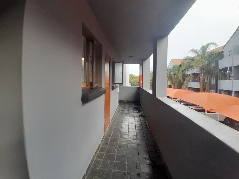 Apartment For Sale In Midrand - Photo 3