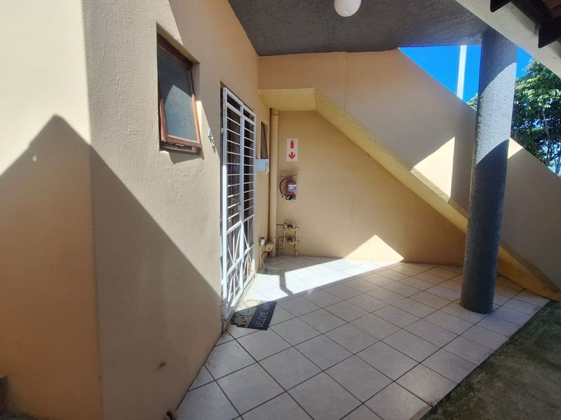 Apartment For Sale In Margate - Photo 7