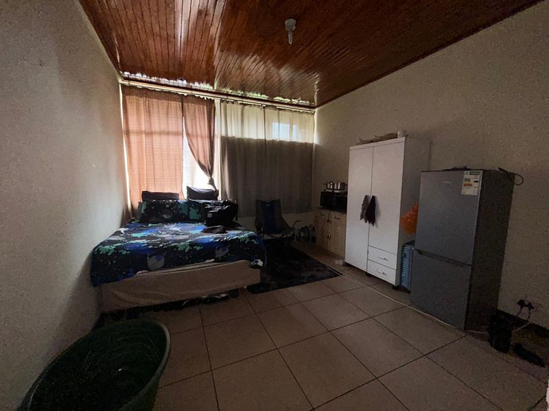 Apartment For Sale In Pretoria - Photo 9