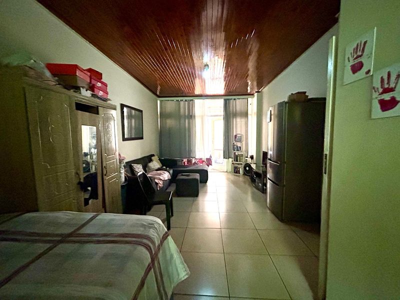 Apartment For Sale In Pretoria - Photo 4