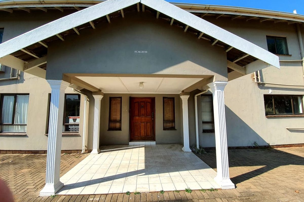 House For Sale In Hibberdene - Photo 3