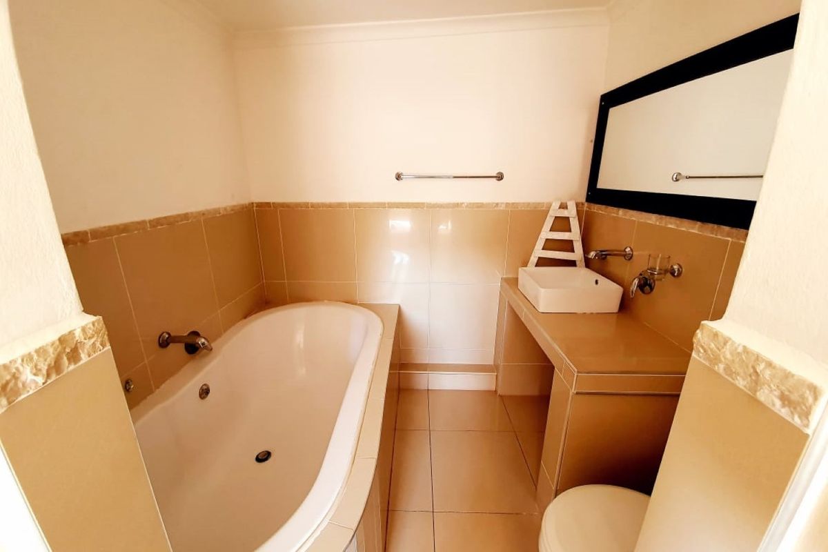 House For Sale In Margate - Photo 5