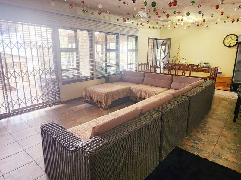 House For Sale In Port Edward - Photo 5