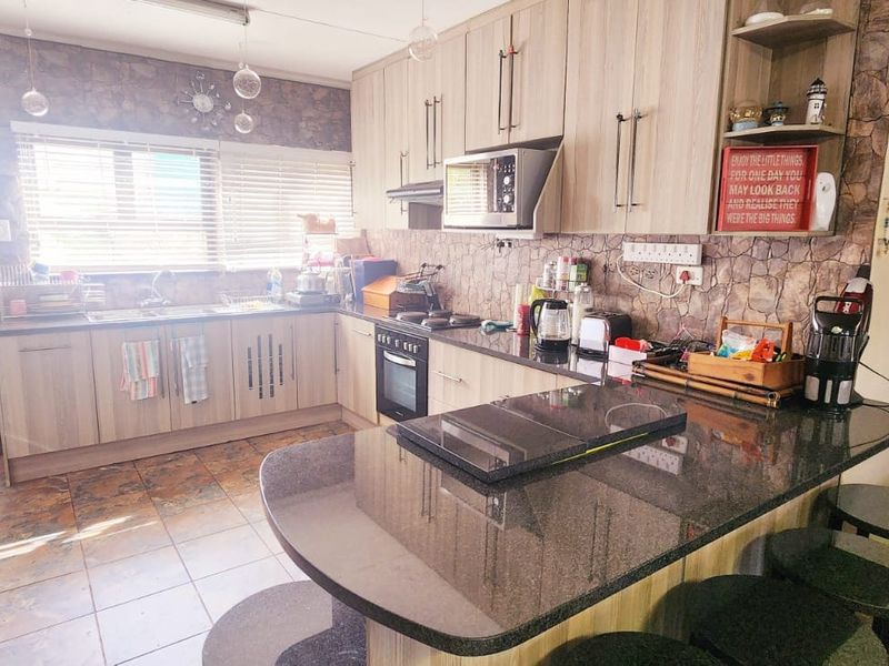 House For Sale In Port Edward - Photo 7