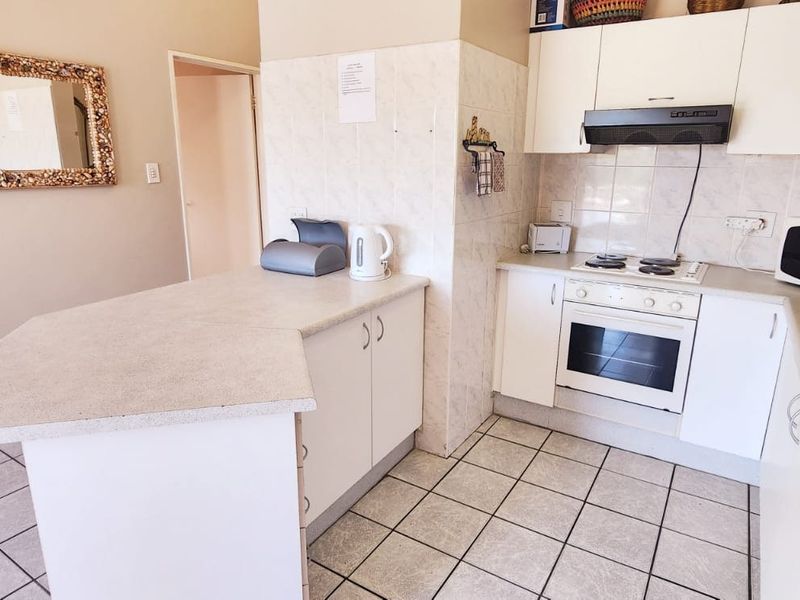 Apartment For Sale In Margate - Photo 8