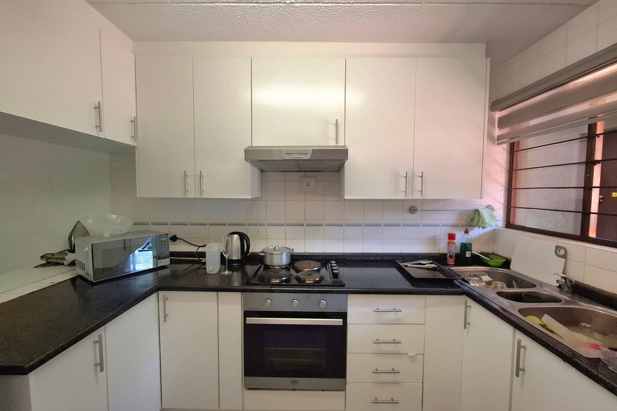 Apartment For Sale In Sandton - Photo 2