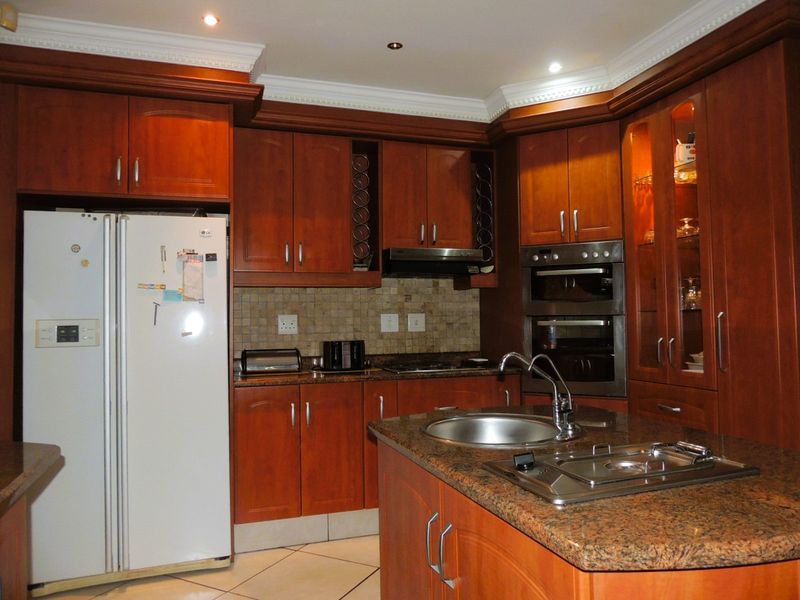 House For Sale In Margate - Photo 10