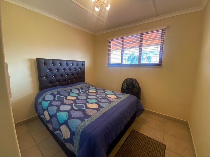Apartment For Sale In Margate - Photo 6