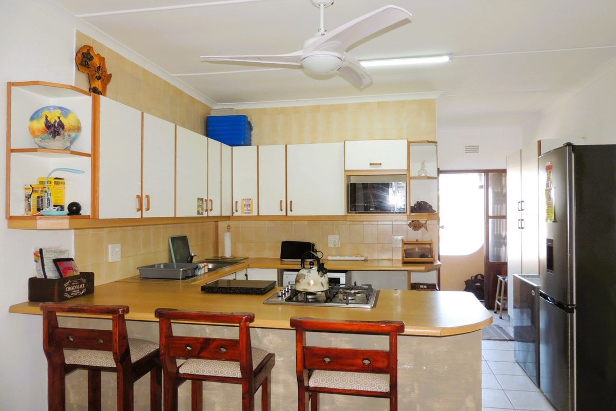 Apartment For Sale In Margate - Photo 4