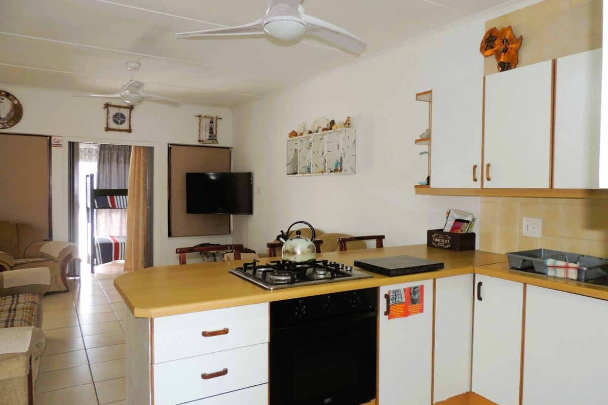 Apartment For Sale In Margate - Photo 5
