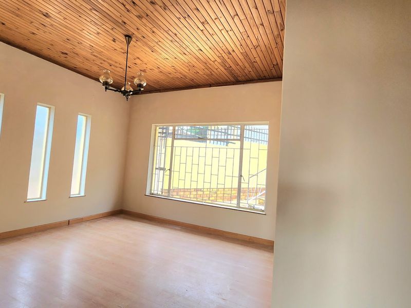 House For Sale In Pretoria - Photo 9