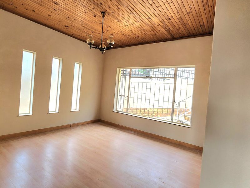 House For Sale In Pretoria - Photo 3