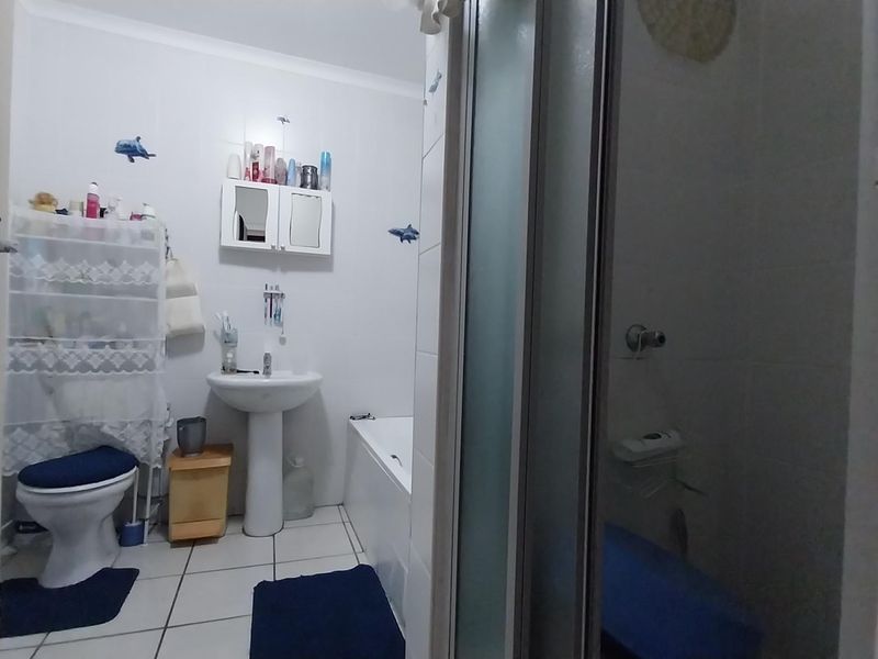 Apartment For Sale In Margate - Photo 10