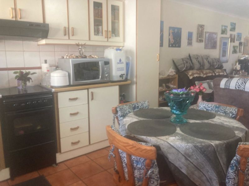 Apartment For Sale In Margate - Photo 7