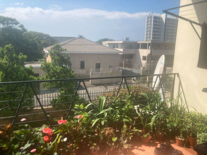 Apartment For Sale In Margate - Photo 1