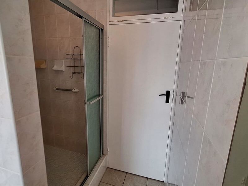 Apartment For Sale In Margate - Photo 10