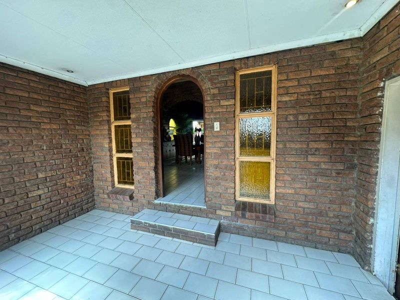 House For Sale In Boksburg - Photo 2