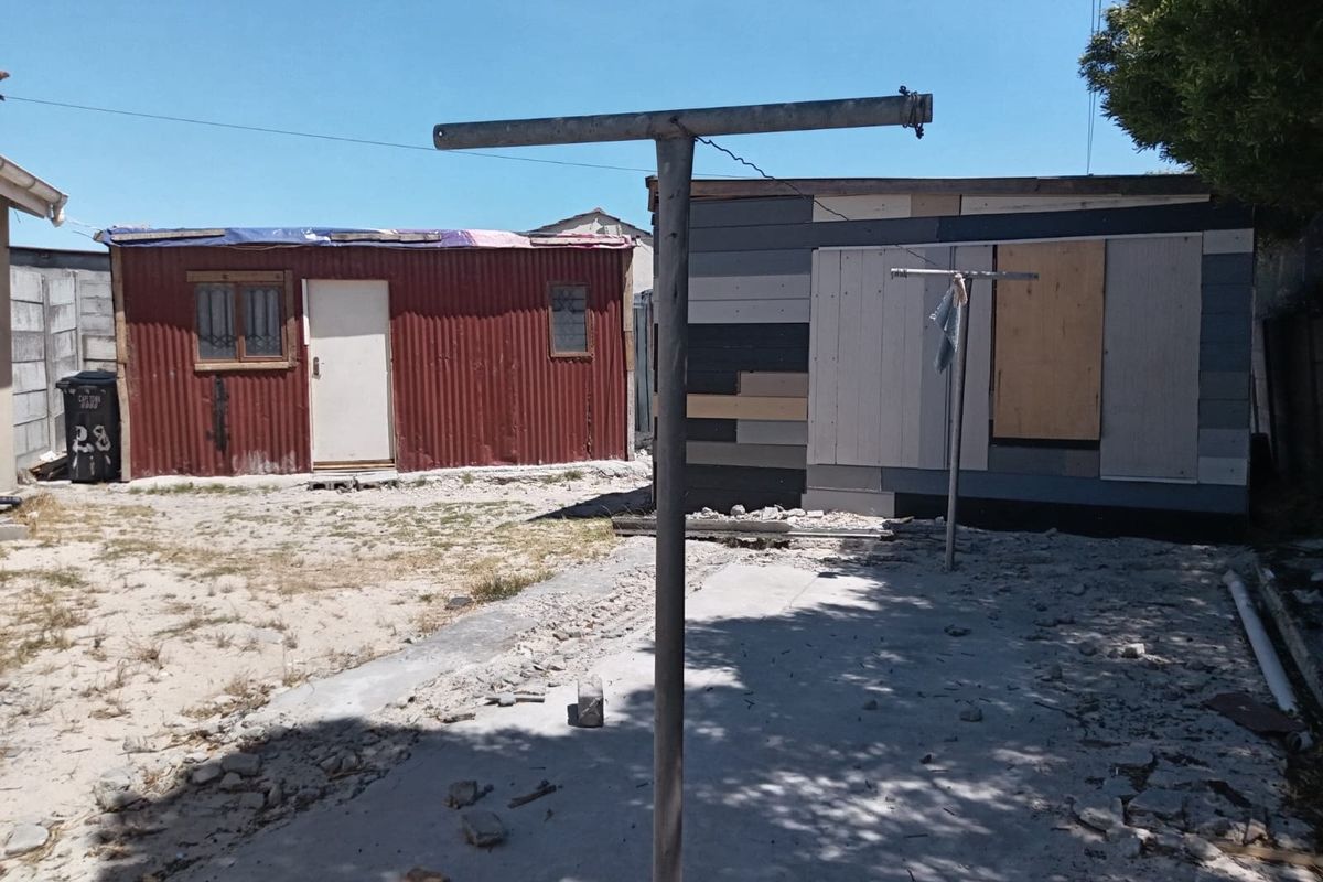 House For Sale In Khayelitsha - Photo 4