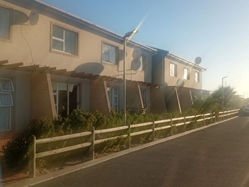 Townhouse For Sale In Eersterivier - Photo 3