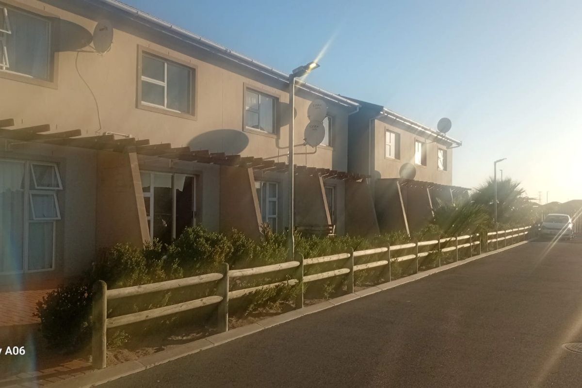 Townhouse For Sale In Eersterivier - Photo 3