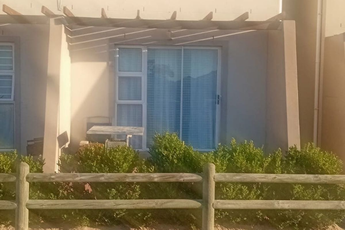 Townhouse For Sale In Eersterivier - Photo 2