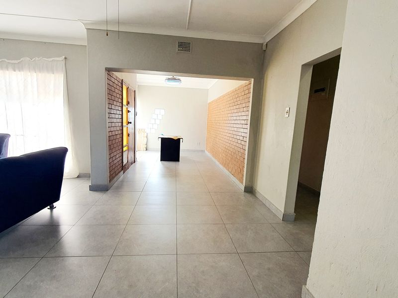 House Pending Sale In Boksburg - Photo 6