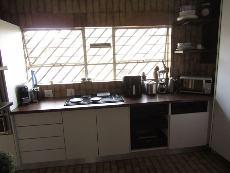 House For Sale In Johannesburg - Photo 9