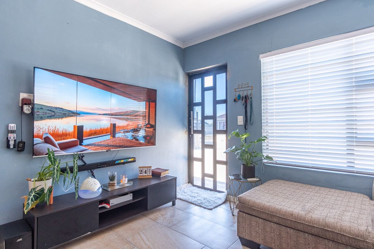 House Sold In Kuils River - Photo 4