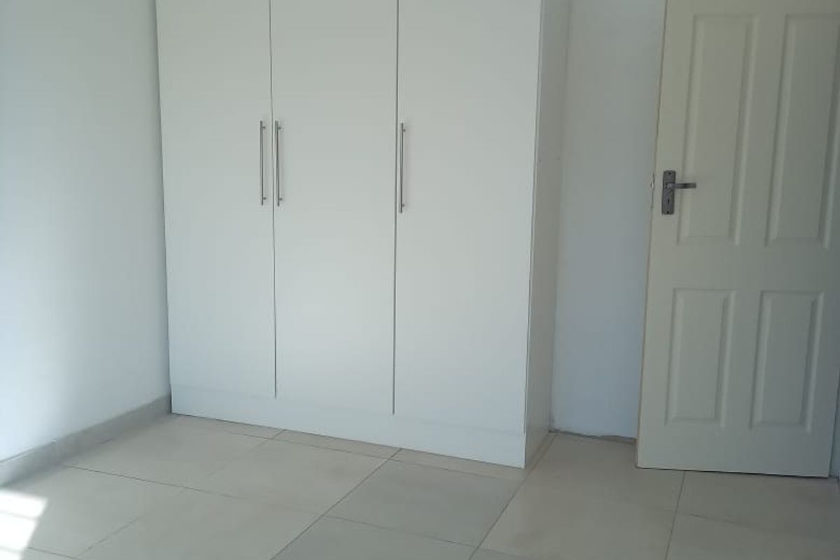 Apartment Rental Monthly In Katlehong - Photo 4