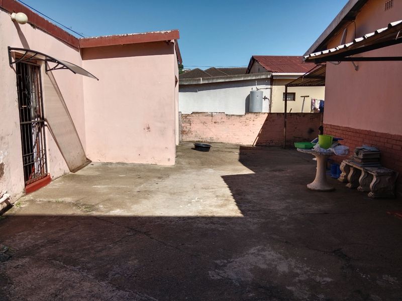 House For Sale In Pietermaritzburg - Photo 2